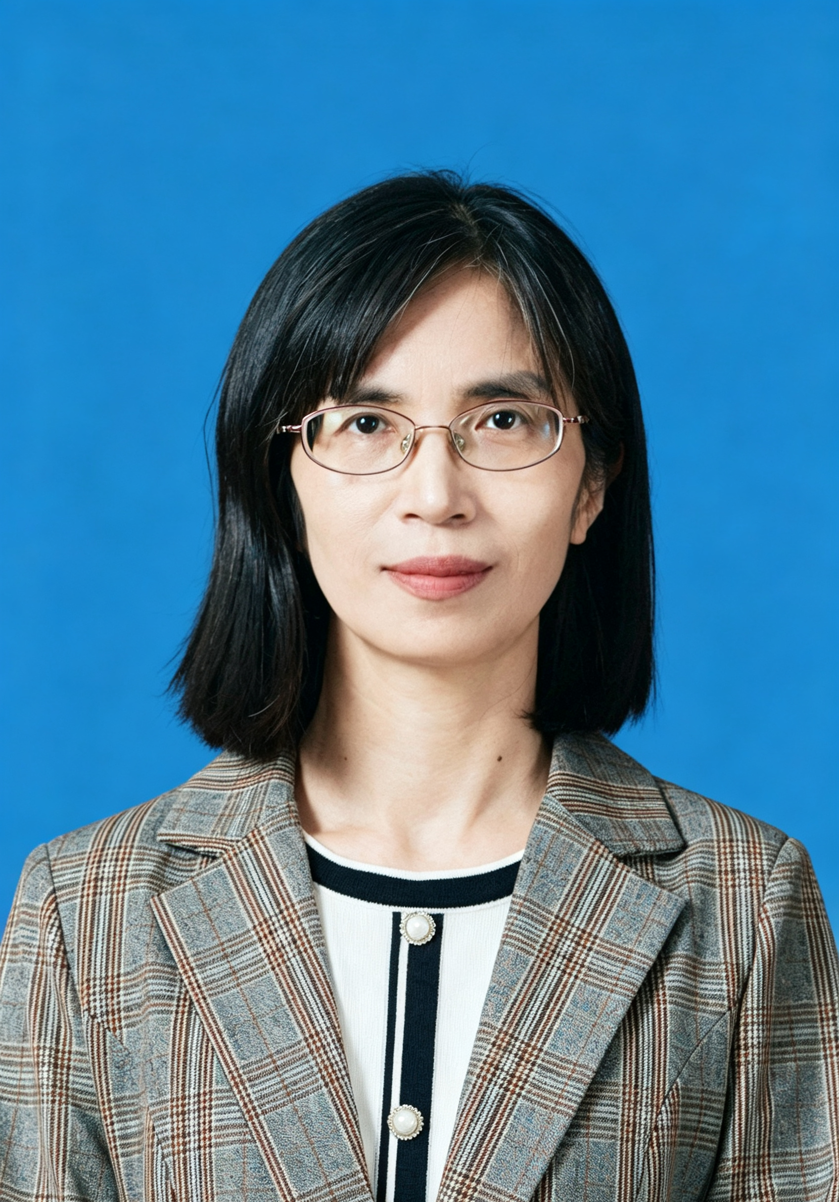 李国芳
