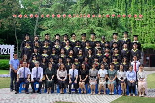 2020届体育博彩平台足投院足投专业本科1班毕业留念